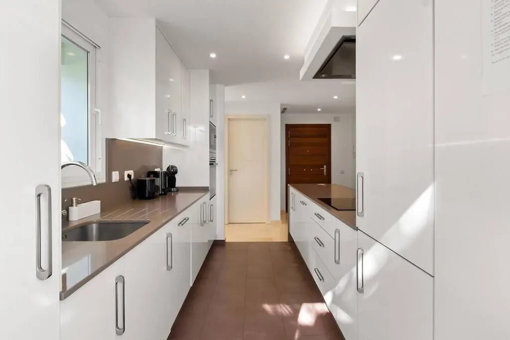 Alcazaba Lagoon Family Apartment By Costarentals - Ref M14 Estepona