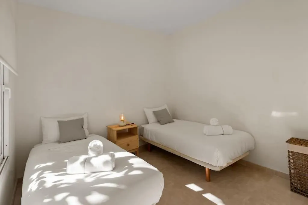 Alcazaba Lagoon Family Apartment By Costarentals - Ref M14 Estepona 0*,