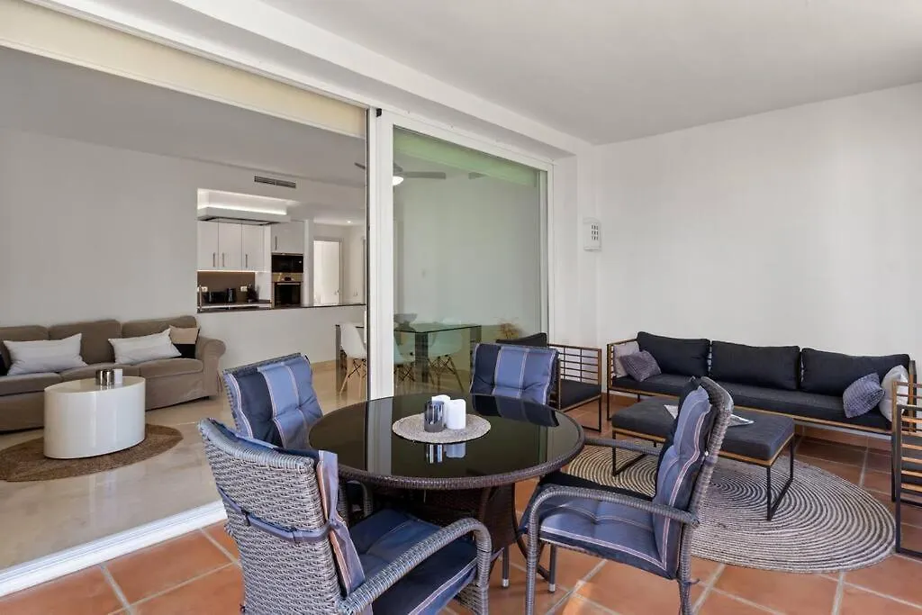 Alcazaba Lagoon Family Apartment By Costarentals - Ref M14 Estepona