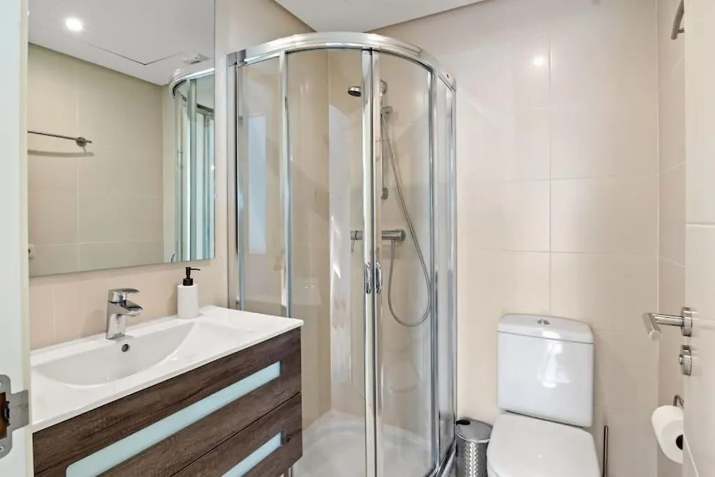 Alcazaba Lagoon Family Apartment By Costarentals - Ref M14 Estepona