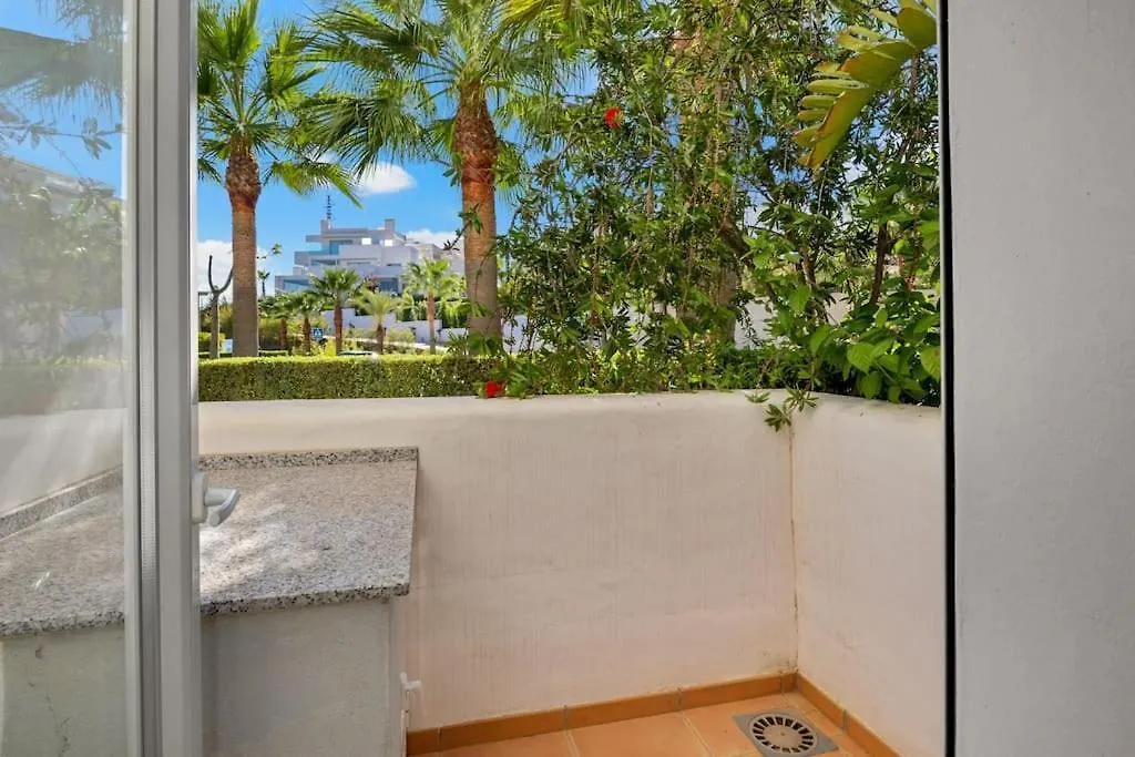 Alcazaba Lagoon Family Apartment By Costarentals - Ref M14 Estepona